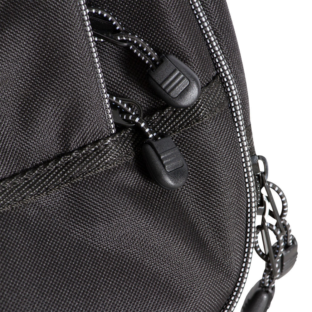 On Stage GBC4770 Deluxe Classical Guitar Gig Bag with Weather-Resistant Exterior and Foam Padding — view 4