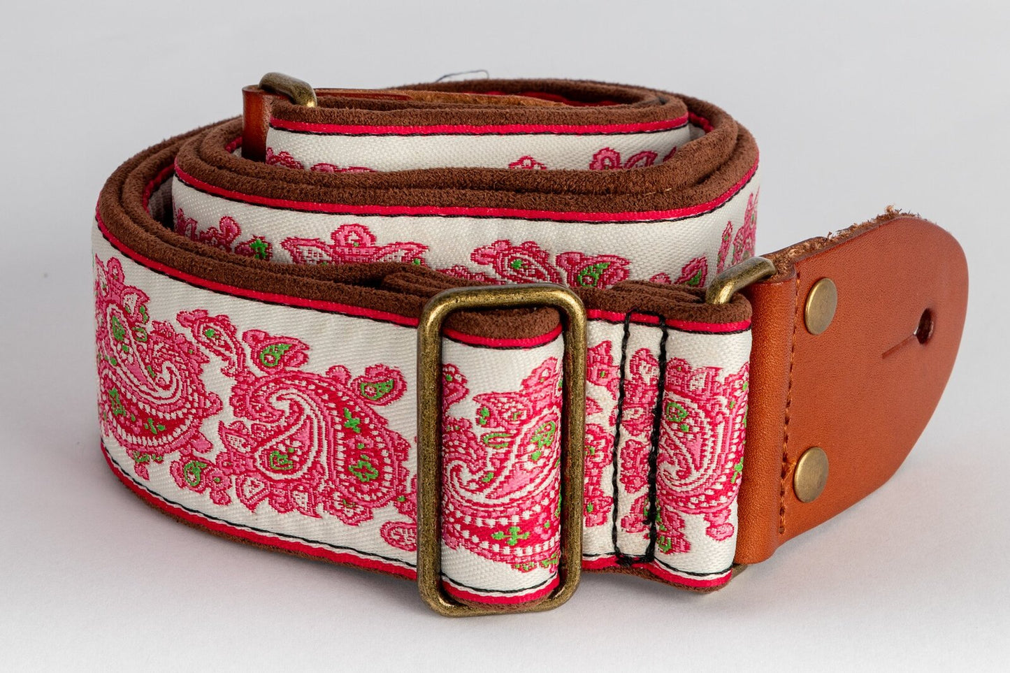 XTR Paisley pink & white 2 inch deluxe guitar strap. Paisley pink & white. — view 3