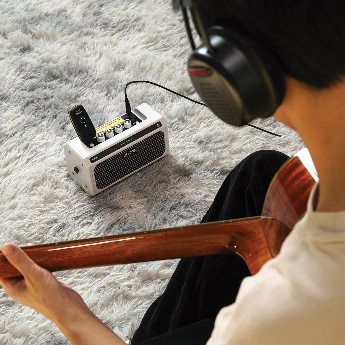 Aroma 10W Acoustic Guitar Amplifier with Drum Machine TG-08A — view 6