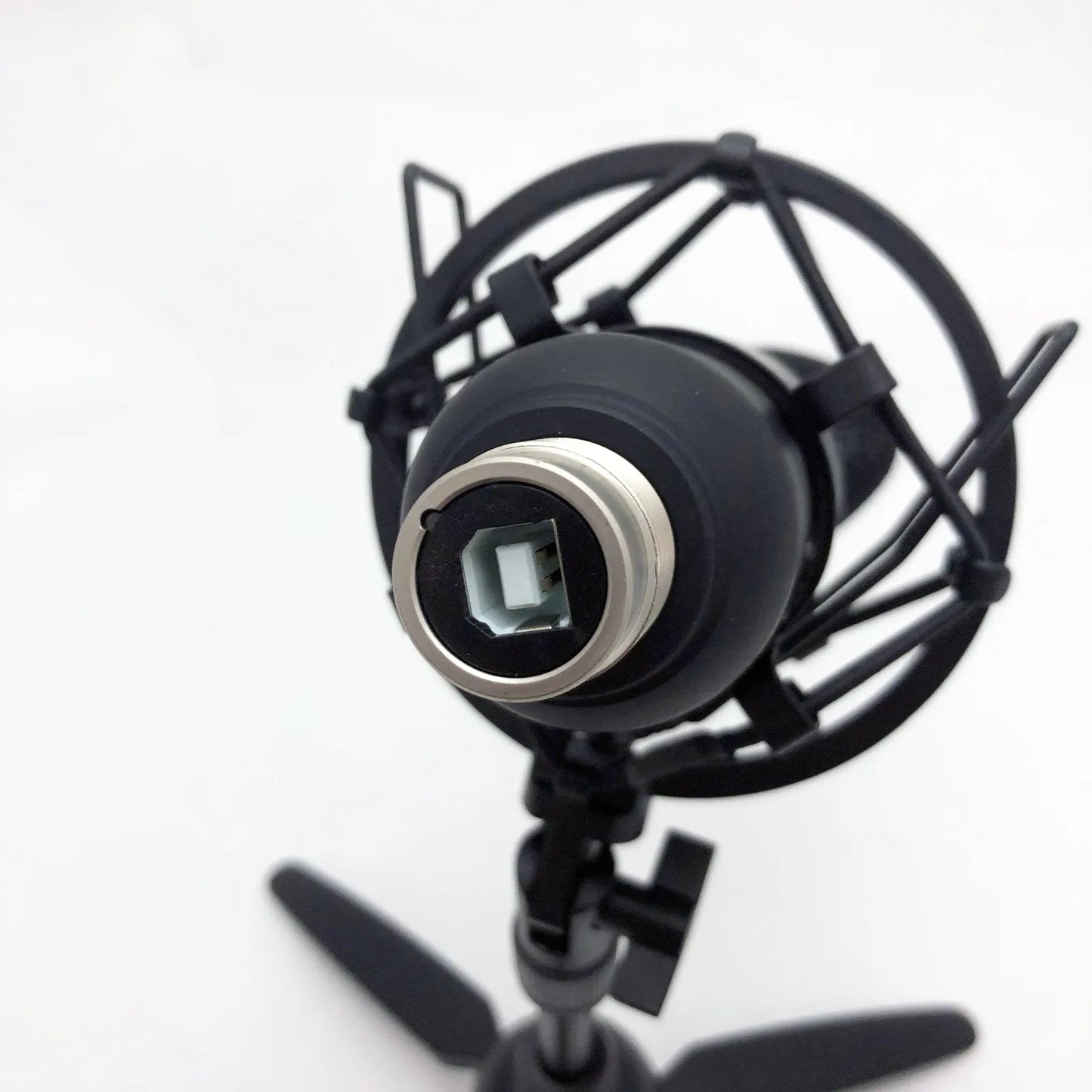 USB Condenser Studio Microphone with Desk Stand, USB Cable, and Carry Bag — view 6