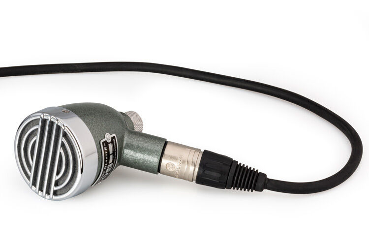 Hohner HB52 Harp Blaster Dynamic Harmonica Microphone with Gold Plated XLR Connector — view 5