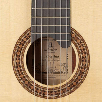 Admira Cristina All Solid Classical Guitar - Solid Spruce Top, Solid Cocobolo Back, Cedar Neck, Ebony Fingerboard, Gloss Finish, 20 Frets — view 6