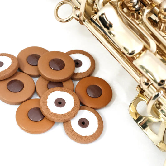 Tan Leather Sax Pad with 24.5mm Plastic Disc and Regular Felt, 4mm Thickness