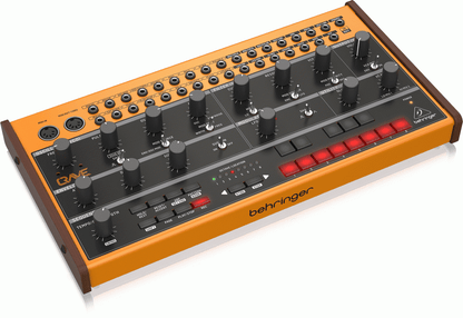 Behringer CRAVE Analog Synth — view 2