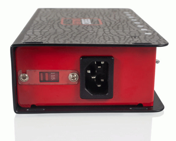 Gator GTR-PWR-8 Pedal Board Power Supply w/ 8 Isolated Outputs — view 3