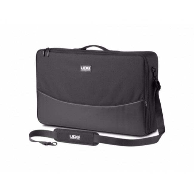 UDG U7102BL Urbanite MIDI Controller Sleeve Large Black
