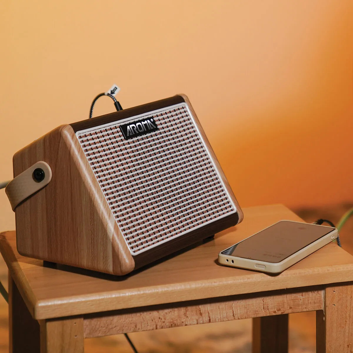Aroma 15W Acoustic Guitar Amplifier with Drum Machine, Mic Input, Bluetooth, Rechargeable Battery [AG-15AML] — view 3