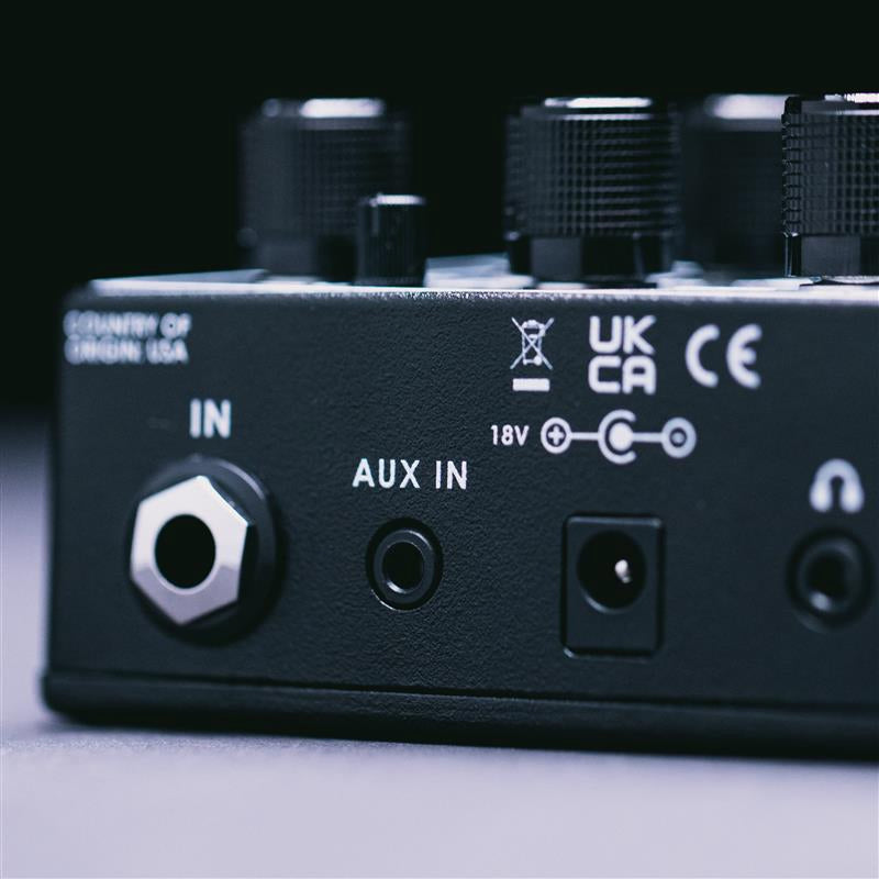 Aguilar AG Preamp DI Pedal - Analog Bass Preamp and DI — view 4