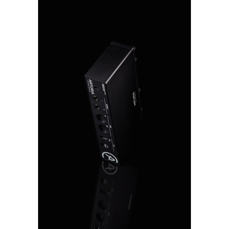 Arturia MiniFuse 2 USB Audio & MIDI Interface - 2 In/2 Out, Black — view 2