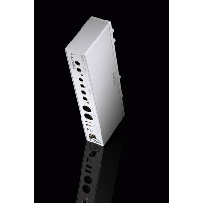 Arturia MiniFuse 4 USB 2 Audio & MIDI Interface 4 In/4 Out White — view 2