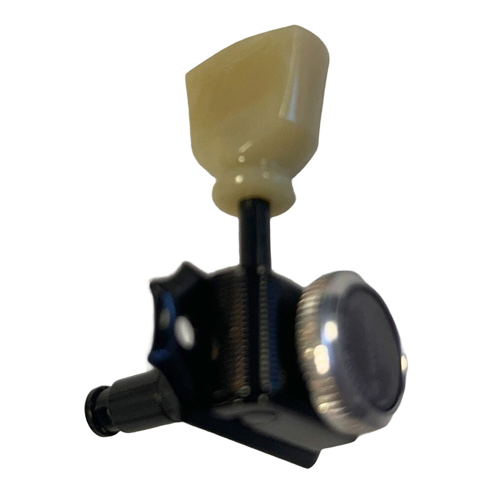 Gotoh SD90 Series Magnum Lock Electric Guitar Tuning Machines Black 3+3 with Vintage Green Buttons — view 4