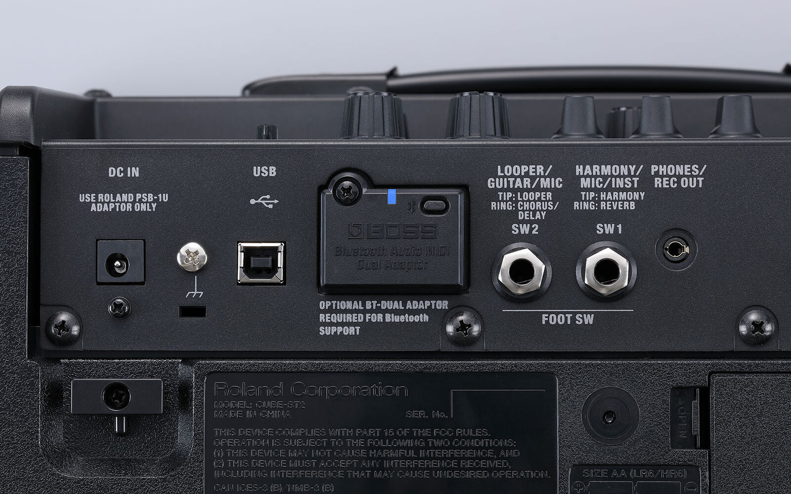 BOSS BT-DUAL Bluetooth Audio & MIDI Adaptor for Wireless Connectivity — view 4