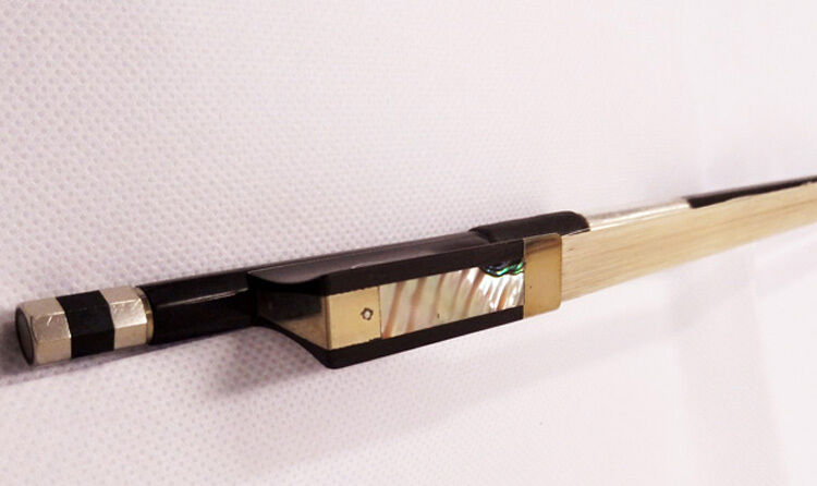 Carlo Giordano BV Series Carbon Fibre 4/4 Violin Bow with Ebony Frog and Leather Grip — view 2