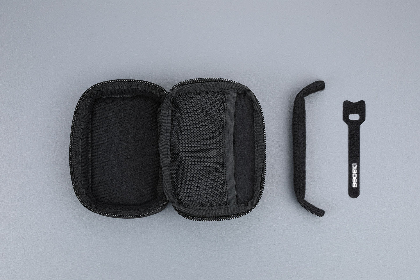 ROLAND CB-KTNGO Carry Bag for KATANA:GO Headphone Amplifier - Durable & Compact with Extra Space for Cables & Earbuds — view 5