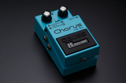 BOSS CE-2W Chorus Pedal - Compact Analog Chorus Effects, True Bypass, Vintage Mode, Custom Mode, 1976 Legacy Design — view 5