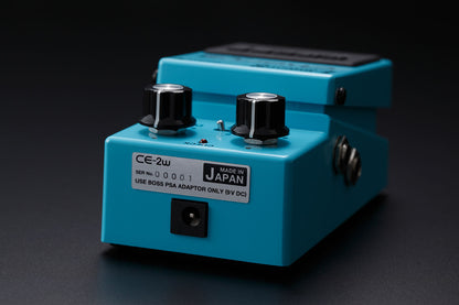 BOSS CE-2W Chorus Pedal - Compact Analog Chorus Effects, True Bypass, Vintage Mode, Custom Mode, 1976 Legacy Design — view 4
