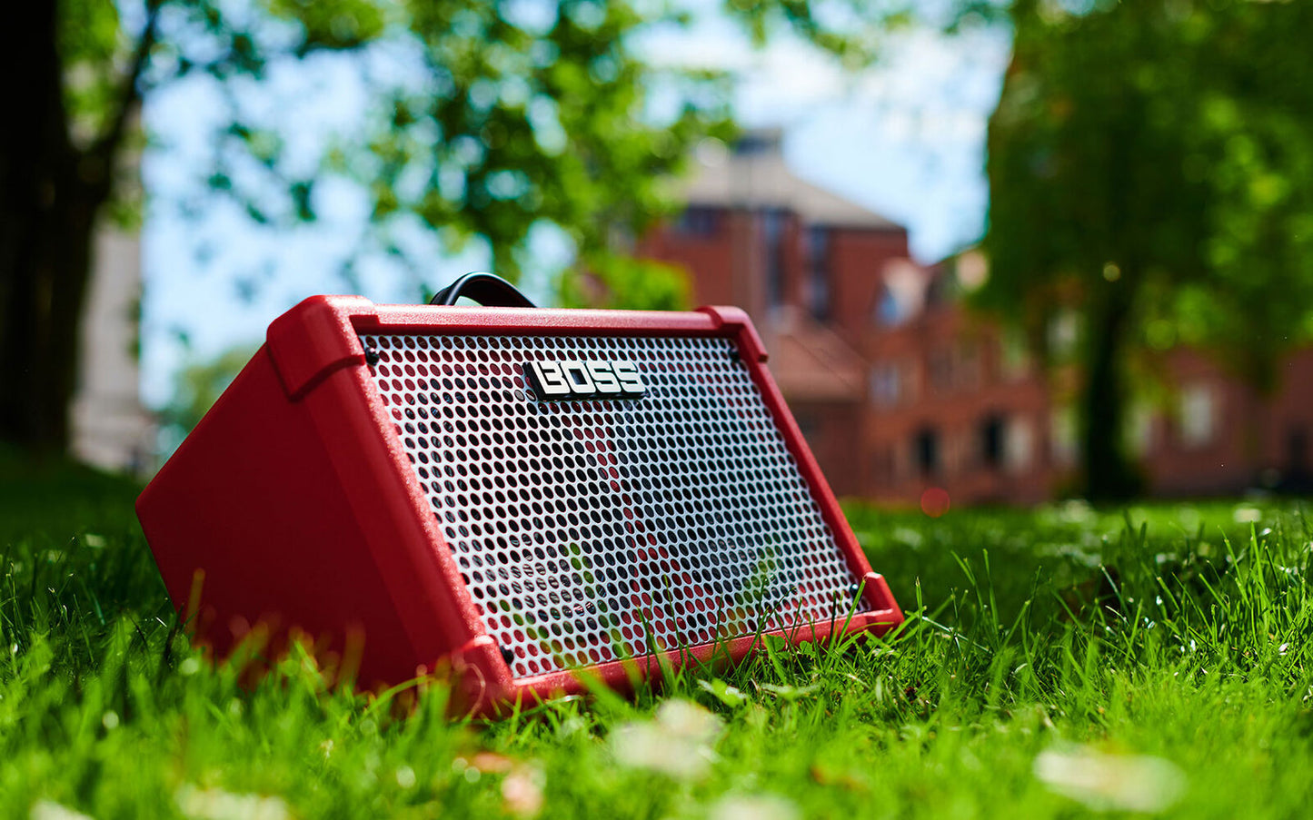 BOSS Cube Street II Battery Stereo Amplifier - Portable Red Performance Amp with High-Quality Sound and Great Projection — view 2