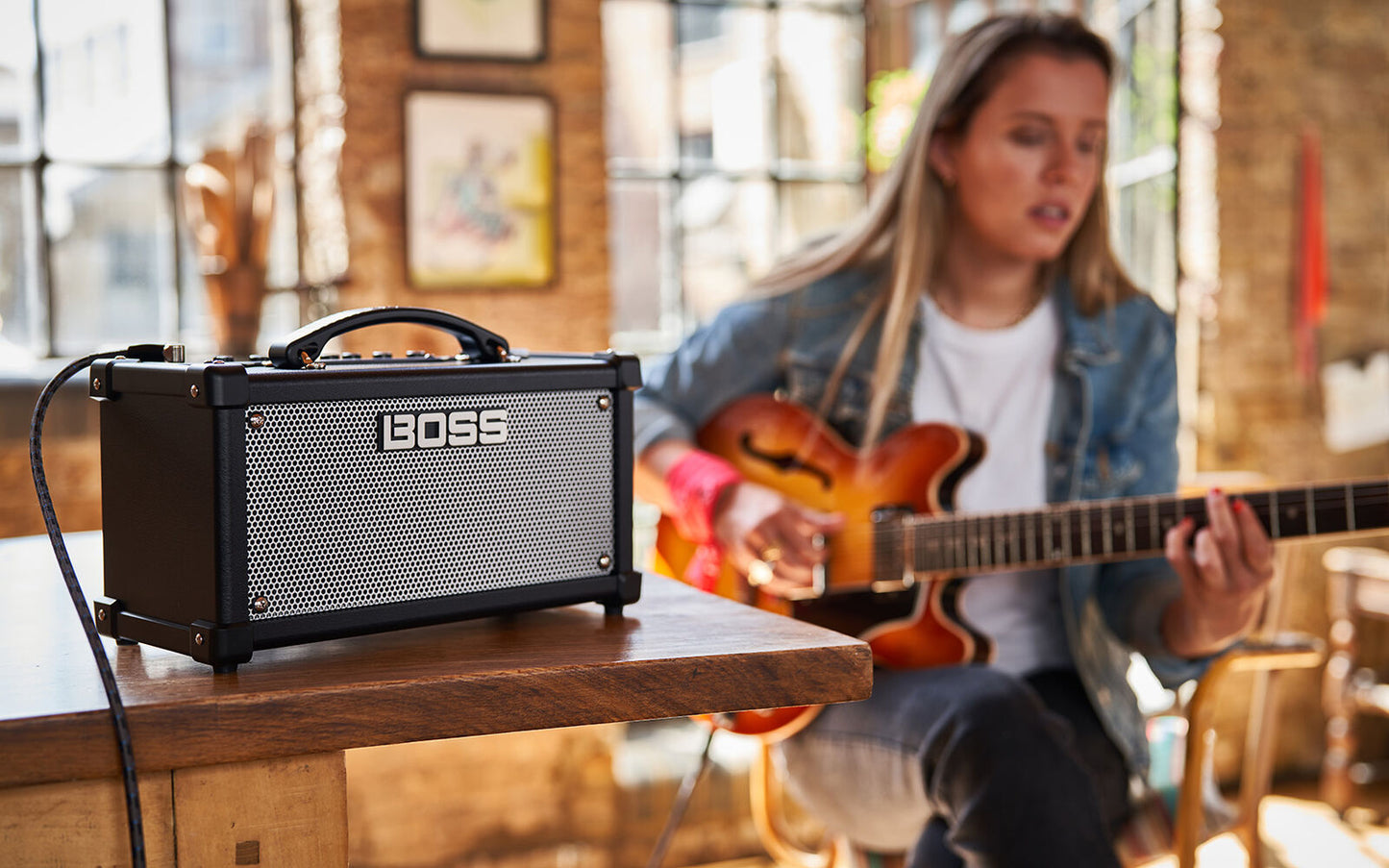 BOSS D-CUBE LX Dual Guitar Amplifier - Portable, Versatile Sound, Latest Technology — view 6