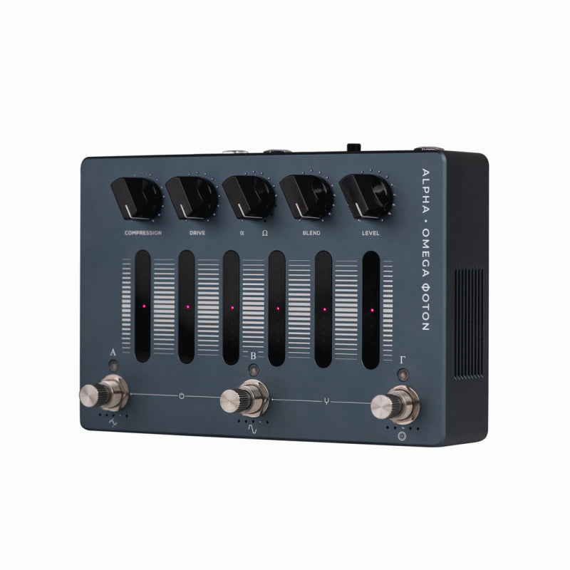 Darkglass Alpha Omega Photon Pedal and Interface — view 2