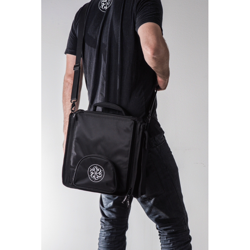 Darkglass M900V2 Series Gig Bag with Pockets for Cables, Footswitch, and Strings — view 5