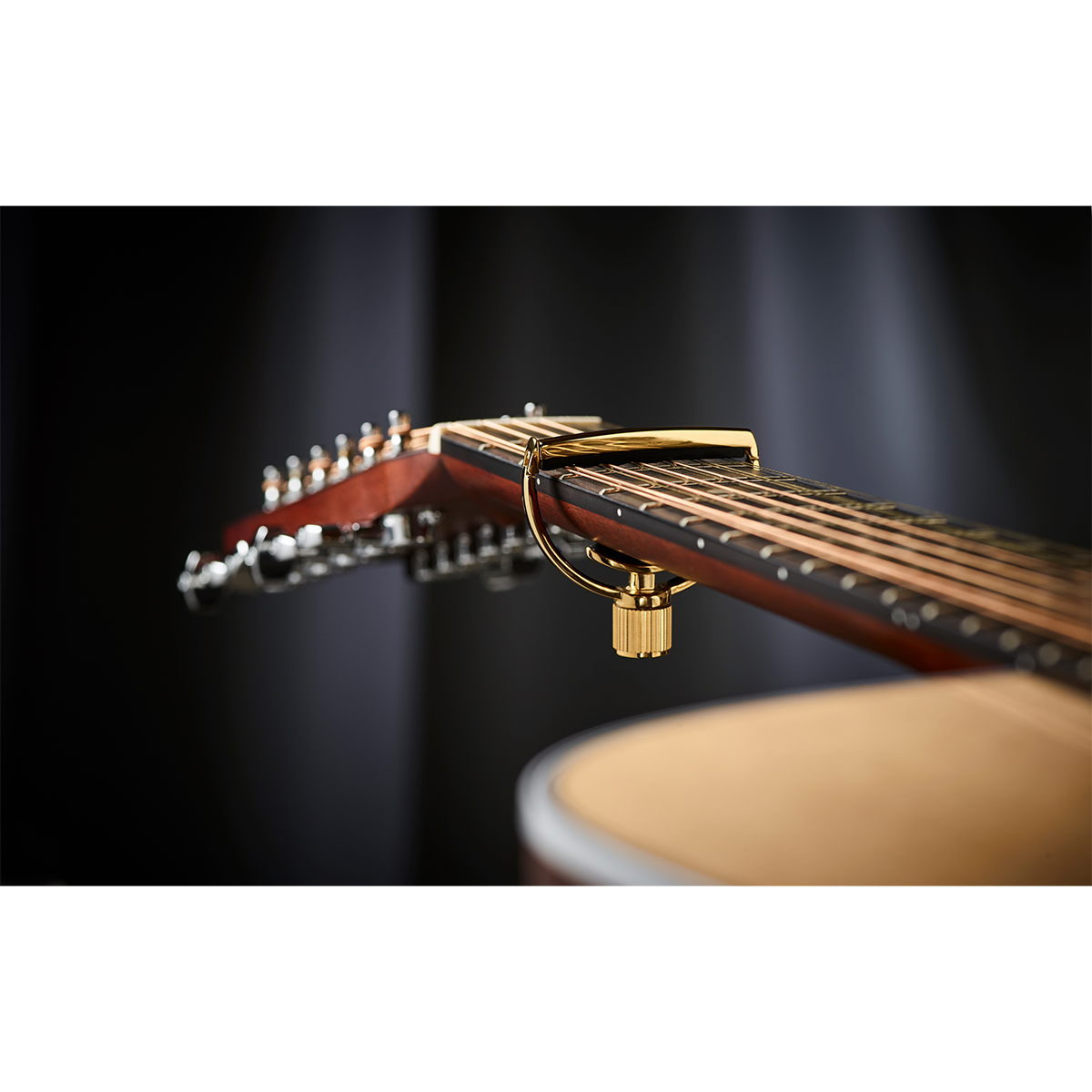 G7th Heritage 12-String Gold Capo with Adaptive Radius Technology and Leather Pouch — view 2