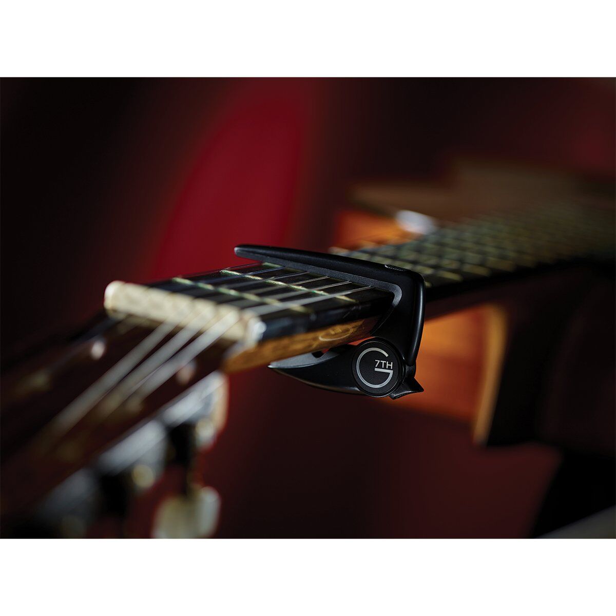 G7 Performance 2 Classic Capo - Black for Classical Guitars, One-Handed Use — view 3