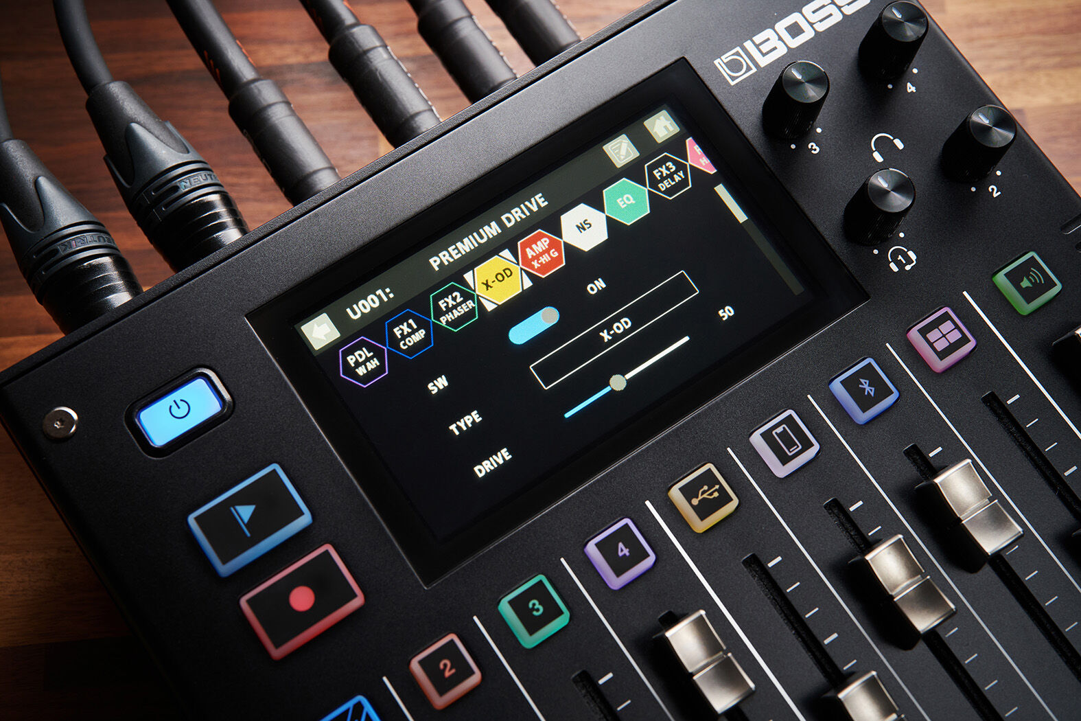 BOSS GCS-8 GigCaster8 - All-in-One Audio Command Center for Musicians with Live Control, 8 Assignable Channels, Professional Sound — view 6