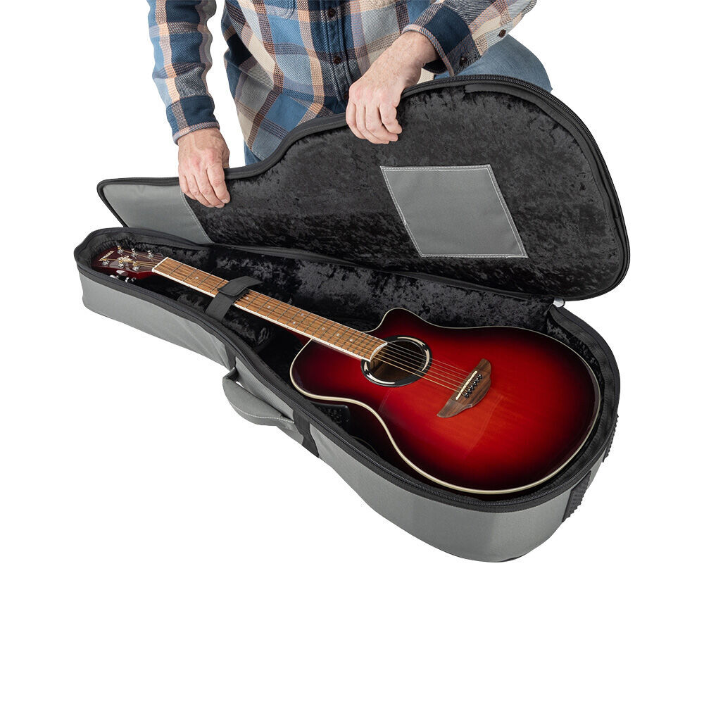 On Stage GHC7550CG Hybrid Classical Guitar Gig Bag with Weather-Resistant Exterior and Plush Interior — view 4