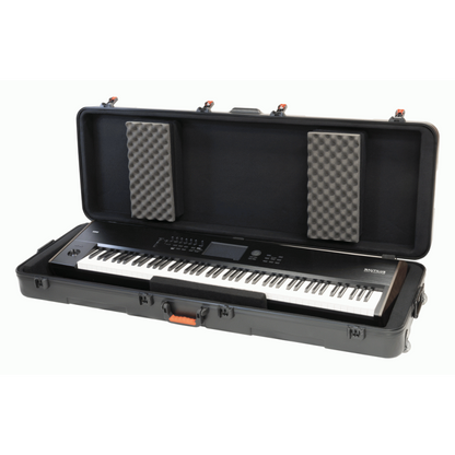 Korg Hard Case for 88-Key Keyboards with Customizable Interior Pads — view 5