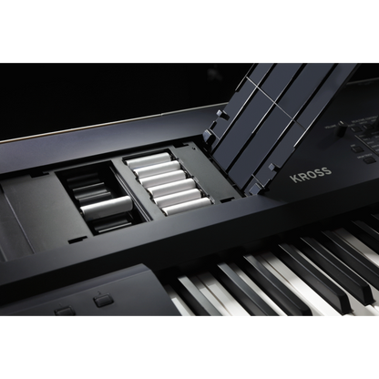 Korg KROSS 2 88 Note Mobile Synthesizer Workstation with Sampling and USB Audio/MIDI Interface — view 6