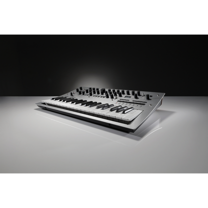 KORG Minilogue 37-Key Analog Polyphonic Synthesizer with Sequencer and Delay — view 6