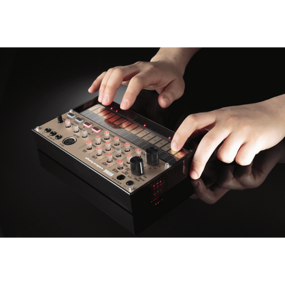 Korg Volca Keys Polyphonic Analog Synthesizer with 27 Keys and Loop Sequencer — view 4