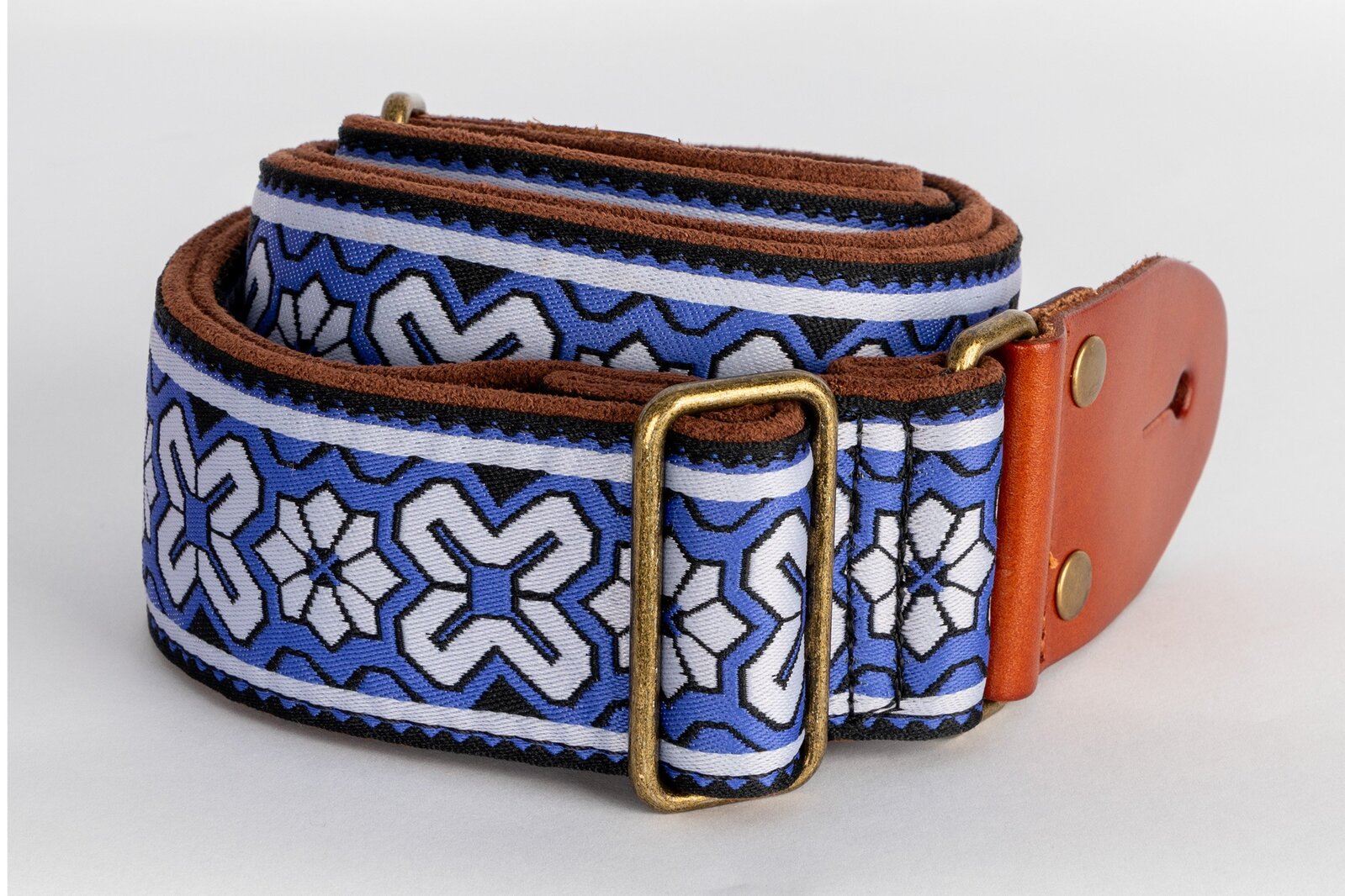 XTR Blue 2 inch deluxe guitar strap. Blue. — view 3