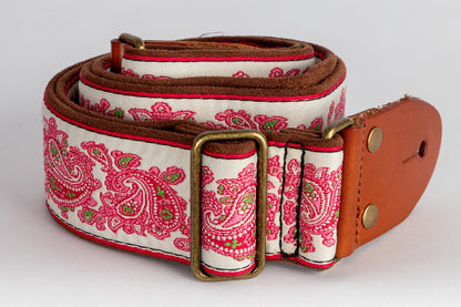 XTR Paisley pink & white 2 inch deluxe guitar strap. Paisley pink & white. — view 3