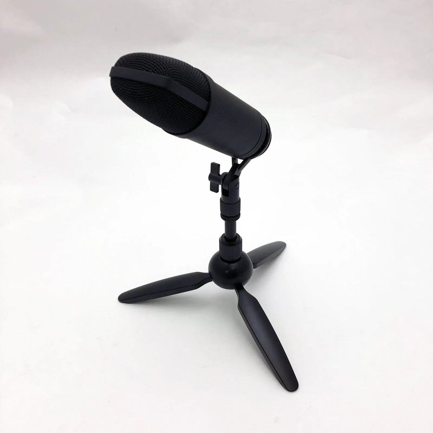 USB Condenser Studio Microphone with Desk Stand, USB Cable and Carry Bag