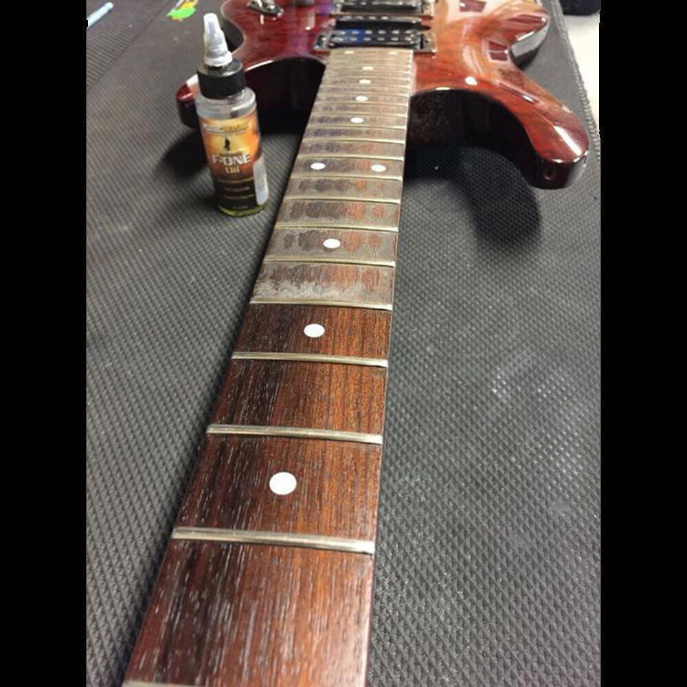 Music Nomad F-ONE Oil Fretboard Cleaner & Conditioner 60ml - Natural Oils, Lemon Oil Free, Cleans & Conditions, Safe for Unfinished Wood — view 5