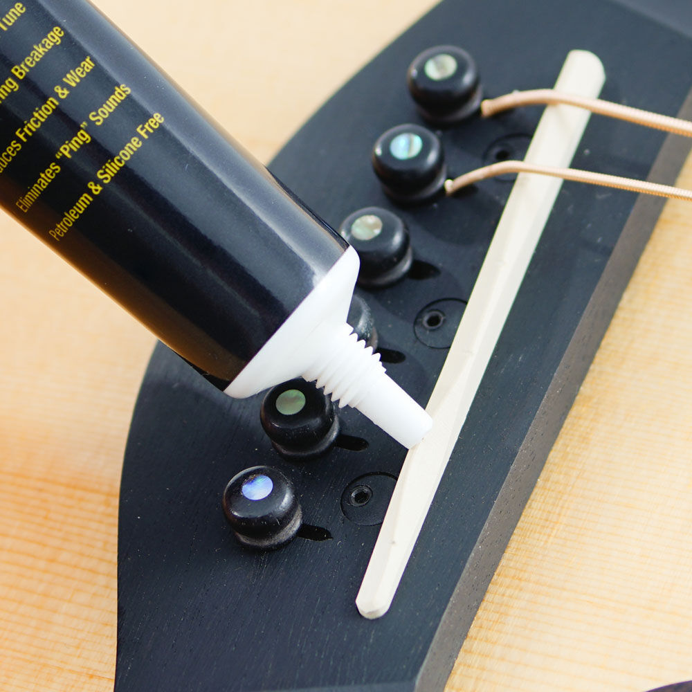 Music Nomad Tune-It String Instrument Lubricant 10ml - Reduces Friction, Wear, and String Breakage, Odorless, Non-Staining, Silicone Free — view 5
