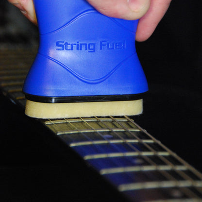 Music Nomad String Fuel All In One String Cleaner and Lubricant with Ergonomic Applicator and Microfiber Cloth — view 4