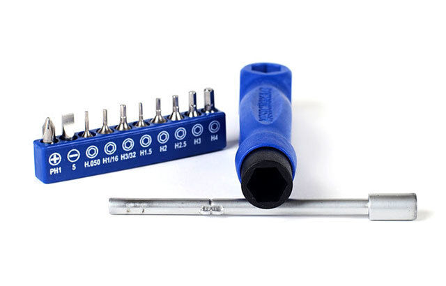 Music Nomad The Octopus 17 'n 1 Tech Tool with Screwdriver Bit Set and Hex Wrenches — view 2