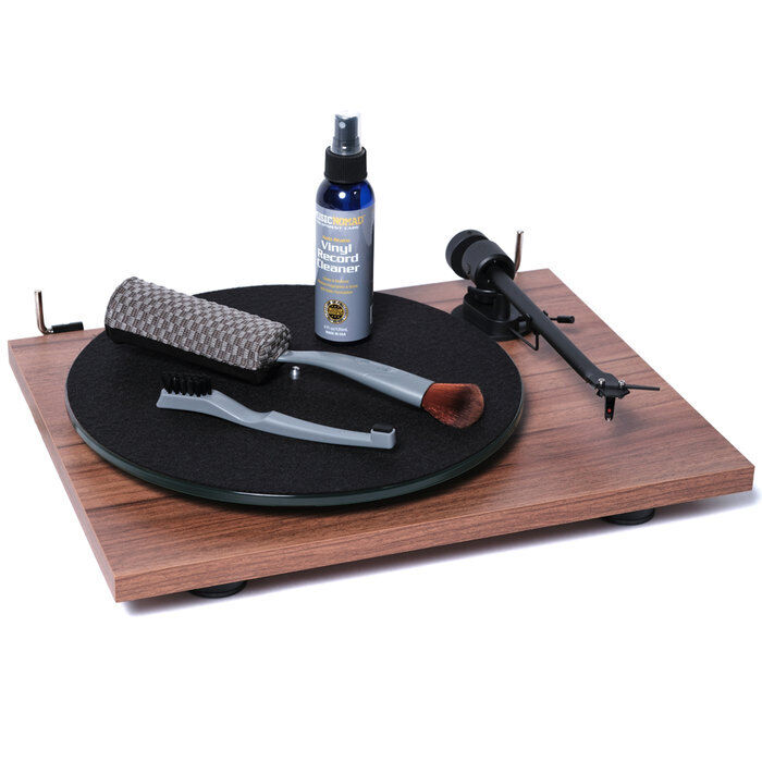 Music Nomad 6 'n 1 Vinyl Record Cleaning & Care Kit with Anti-Static Solution and Ergonomic Tools — view 3