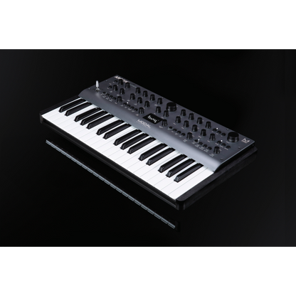 Modal Argon 8 37-Key Wavetable Synthesizer