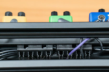 NU-X Bumblebee Large Manageable FX Pedalboard with Cable Organizers and Carrying Bag — view 6