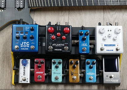 NU-X Bumblebee Medium Manageable FX Pedalboard with Cable Organizers and Carrying Bag — view 3