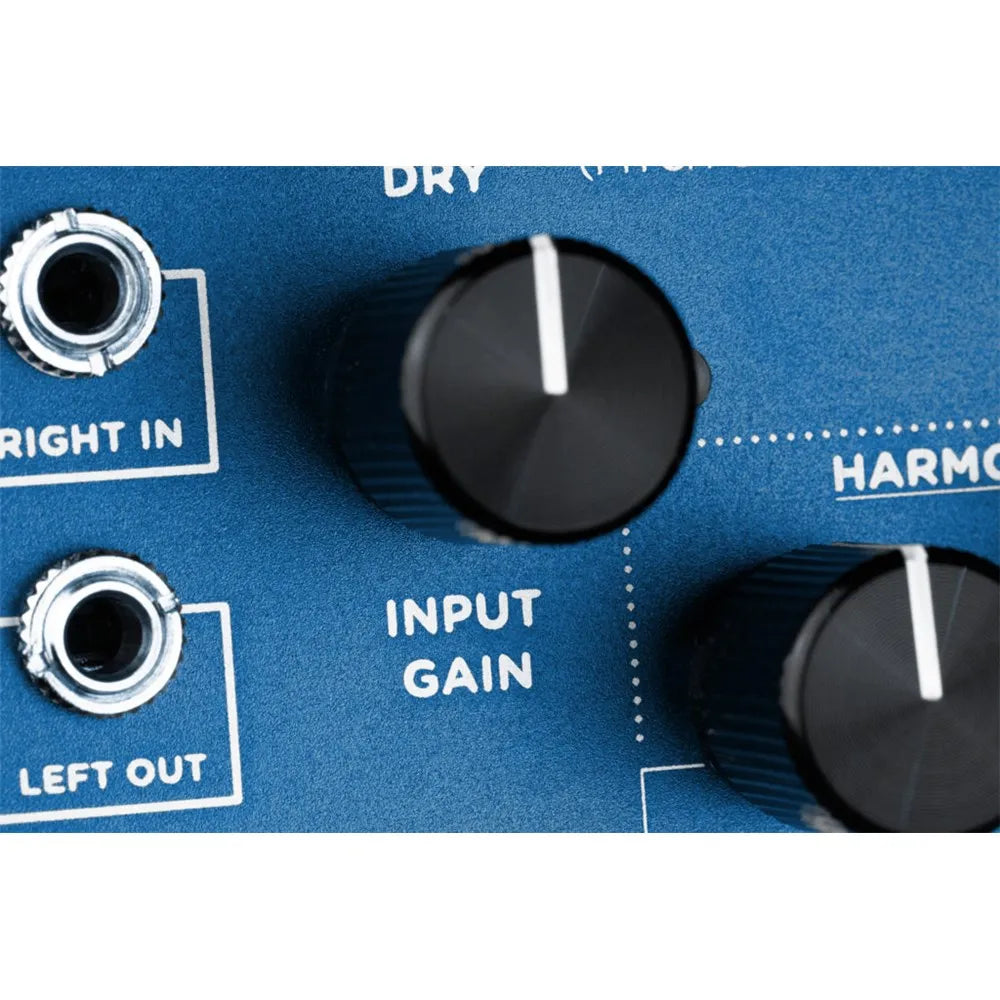 Strymon Starlab Experimental Reverb - Three Reverb Types, Delay/Karplus Synthesis, LFO Modulation, Stereo I/O, USB Firmware Updates — view 6