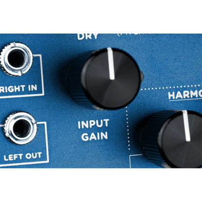 Strymon Starlab Experimental Reverb - Three Reverb Types, Delay/Karplus Synthesis, LFO Modulation, Stereo I/O, USB Firmware Updates — view 6
