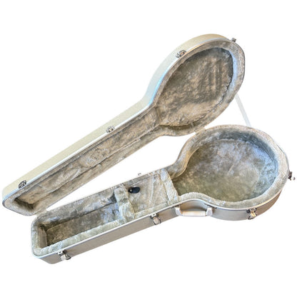 Torque Deluxe Molded ABS Banjo Case with Plush Interior and Accessory Compartment in Ivory Finish — view 2