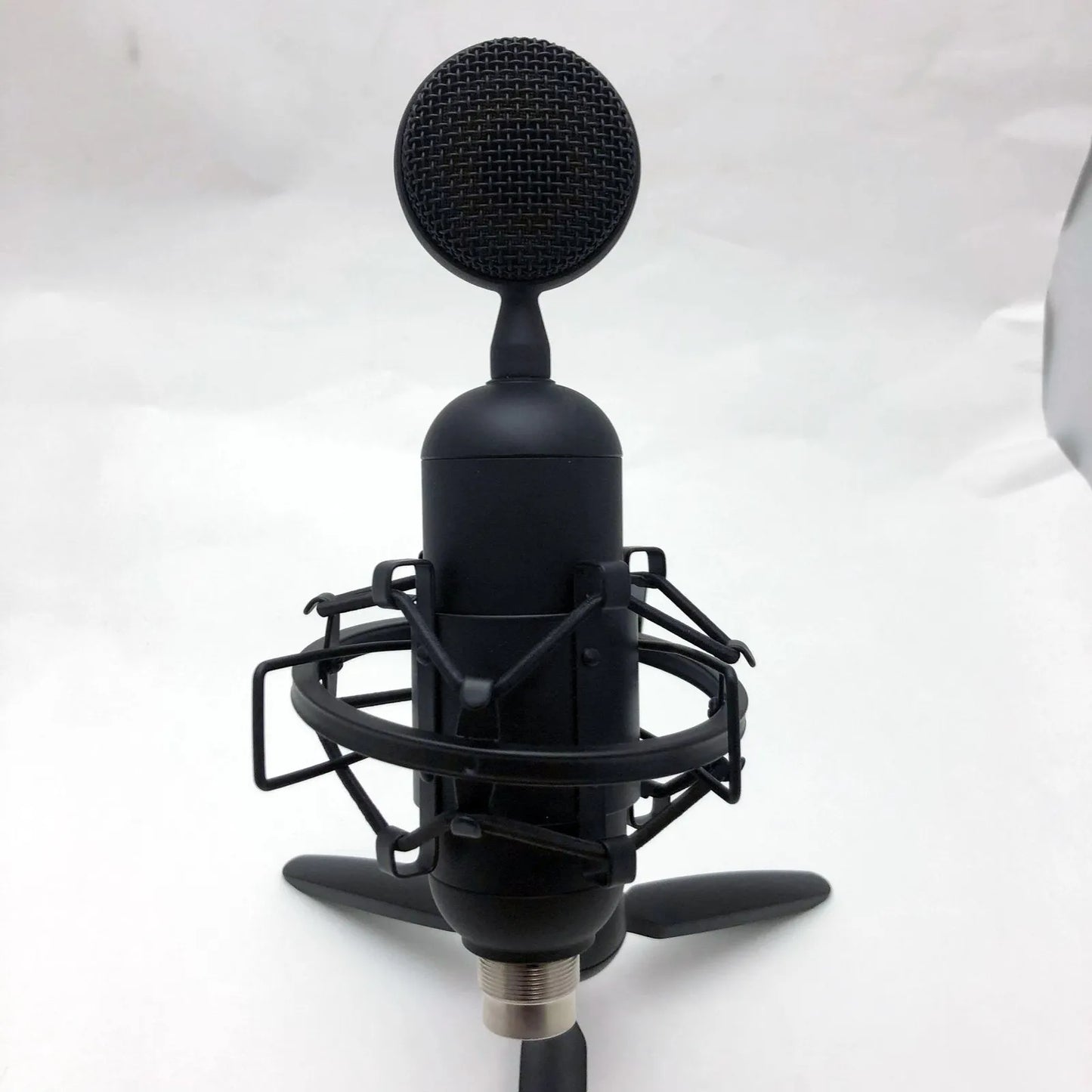 USB Condenser Studio Microphone with Desk Stand, USB Cable, and Carry Bag — view 2