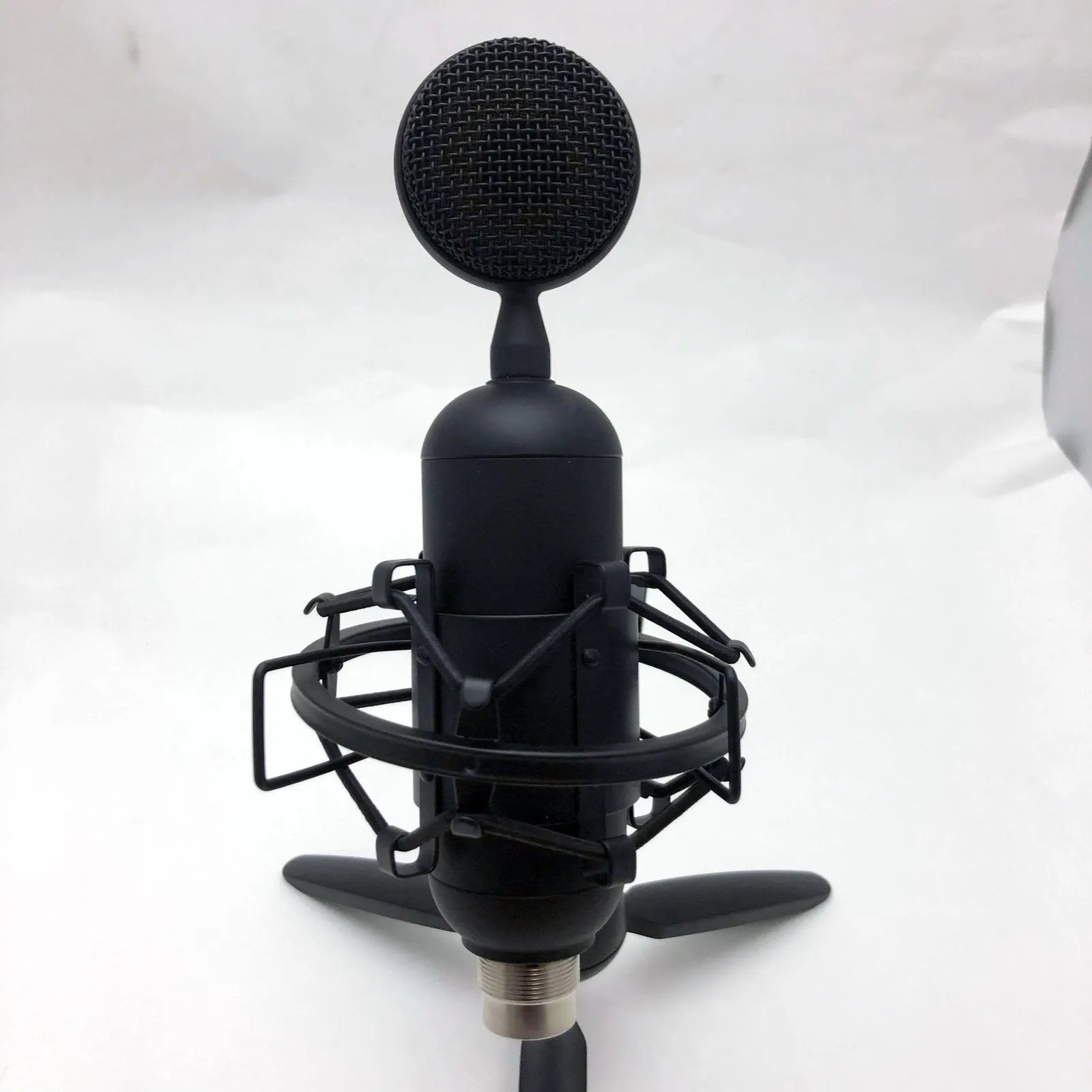 USB Condenser Studio Microphone with Desk Stand, USB Cable, and Carry Bag — view 2