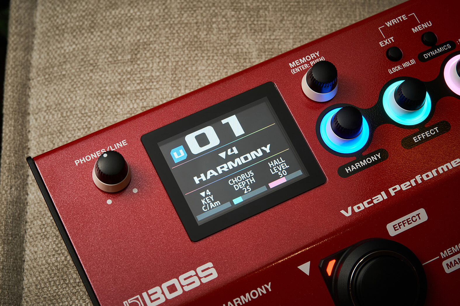 BOSS VE-22 Vocal Performer - Portable Multi-Effects Toolbox for Singers with Real-Time Harmonies and Voice-Changing Effects — view 6