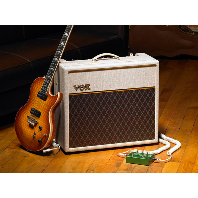 Vox AC15HW1 Hand Wired Combo Amplifier — view 4